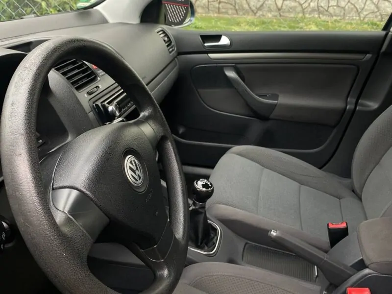 Volkswagen Golf V
