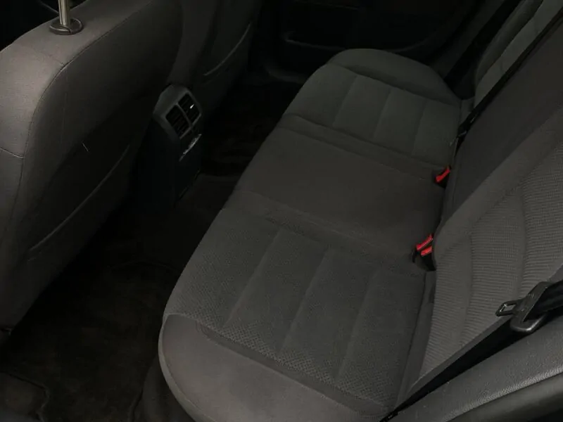 Volkswagen Golf V