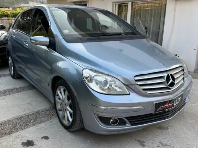 Mercedes-Benz B200