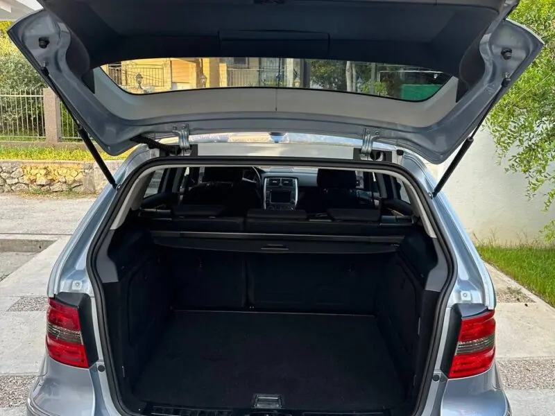 Mercedes-Benz B200