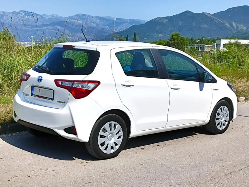 Toyota Yaris 1,5 Hybrid 993