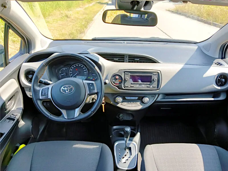 Toyota Yaris 1,5 Hybrid 303