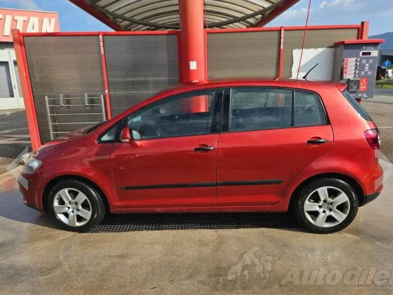 Volkswagen Golf V